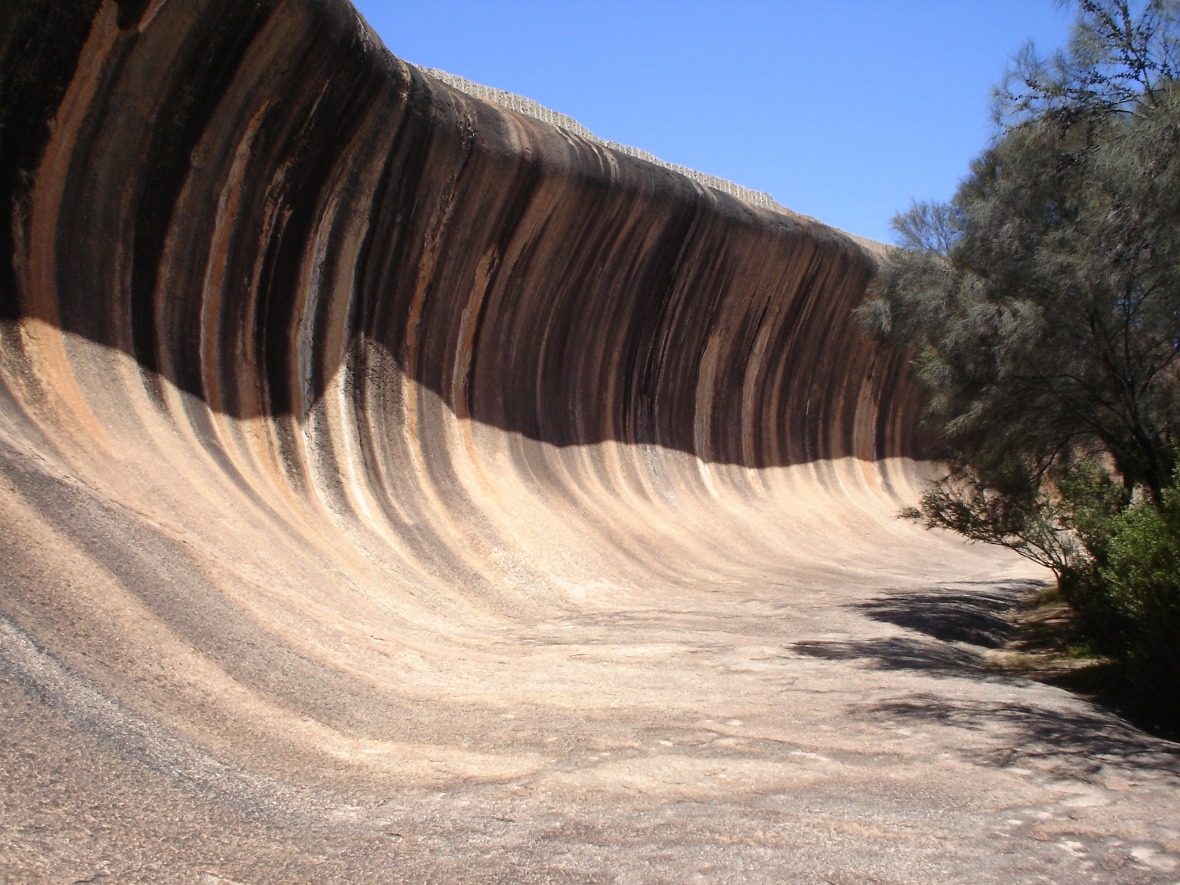 wave rock 02.jpg