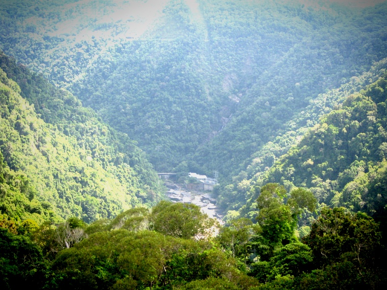 '""'