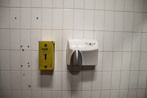 '""'